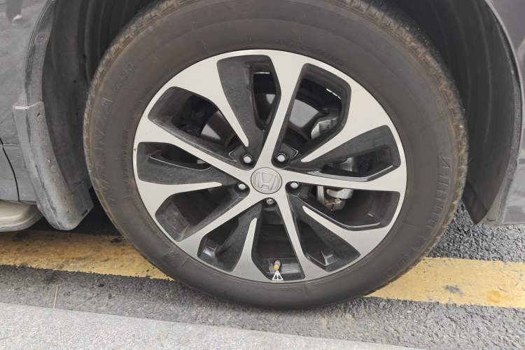 Used Honda Avancier 2017 240TURBO Two-Wheel Drive Premium Edition Right Front Wheel Hub