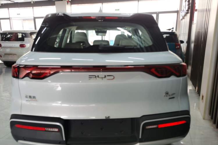 Used BYD Yuan UP 2025 Intelligent Driving Version 401 km Leading Edition Rear