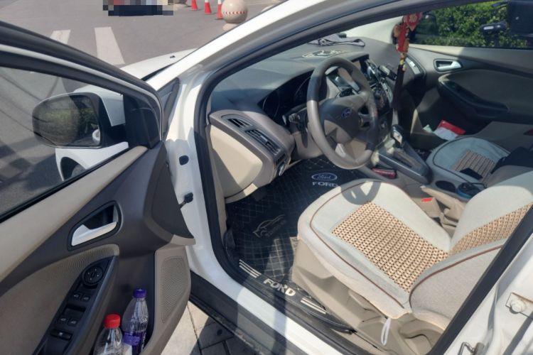 Used Ford Focus 2012 Sedan 1.6L Automatic Comfort Model Driver Seat