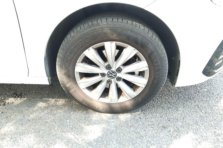 Used Volkswagen Lavida 2023 New Rui 1.5L Automatic New Yi Edition Right Front Wheel Hub