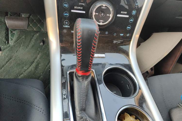 Used Ford Edge 2012 2.0T Zunrui Trim Gear Lever