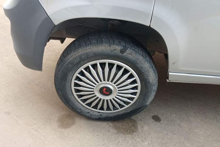 Used Wuling Zhiguang 2015 1.2L Practical LS-I Model