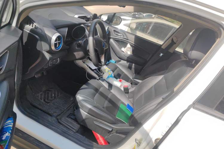 Used BYD Yuan New Energy 2018 EV360 Smart Connected Cool Model