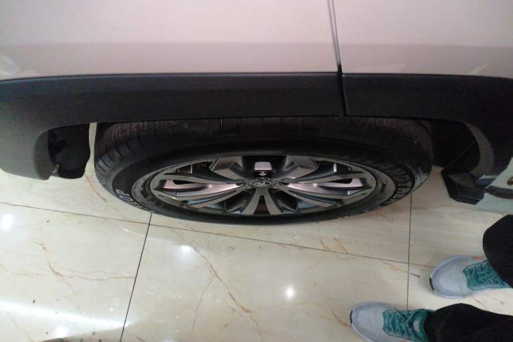 Used Toyota RAV4 2023 2.0L CVT Two-Wheel Drive Fashion Edition Right Rear Wheel Hub