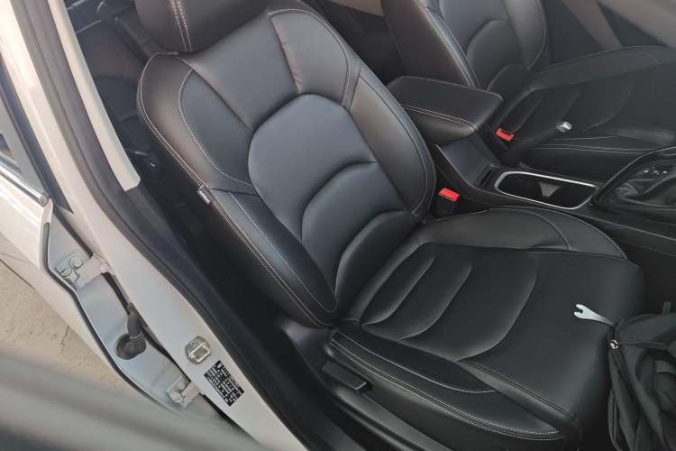 Used Baojun 530 2019 1.5T CVT Luxury Model 7 Seats China V Emission Standard
