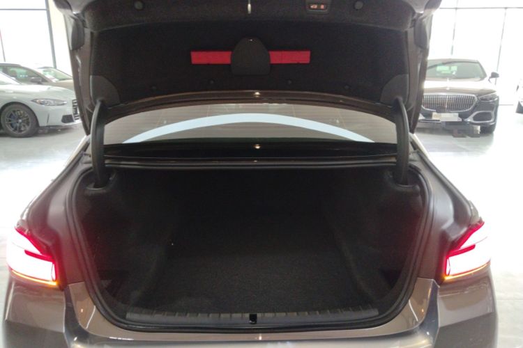 Used BMW 5 Series 2022 Restyled 540i Luxury Edition M Sport Package
