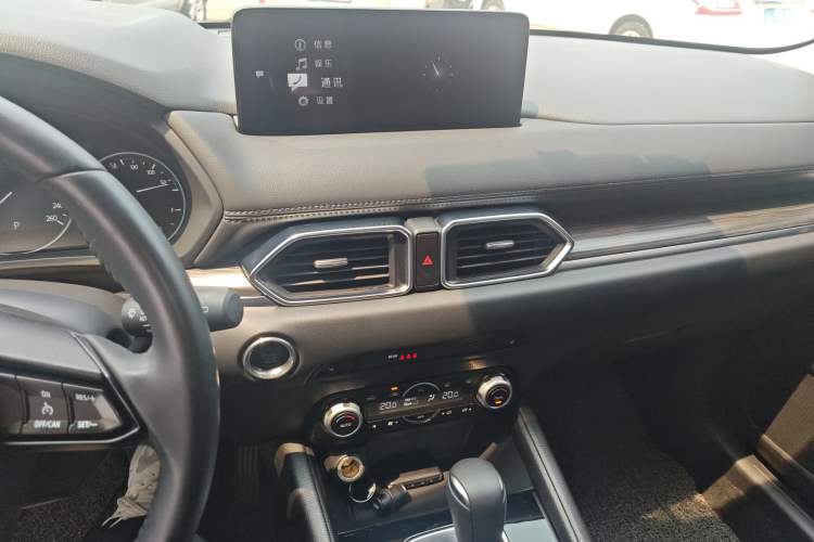 Used Mazda CX-5 2022 2.0L Automatic Two-Wheel Drive Zhiya Version Audio And AC Panel