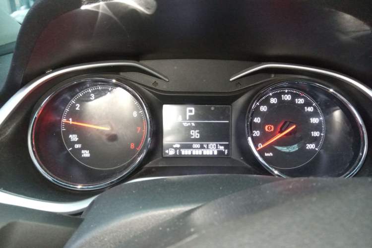 Used Chevrolet Cavalier 2020 325T Automatic Enjoyment Edition Instrument Cluster