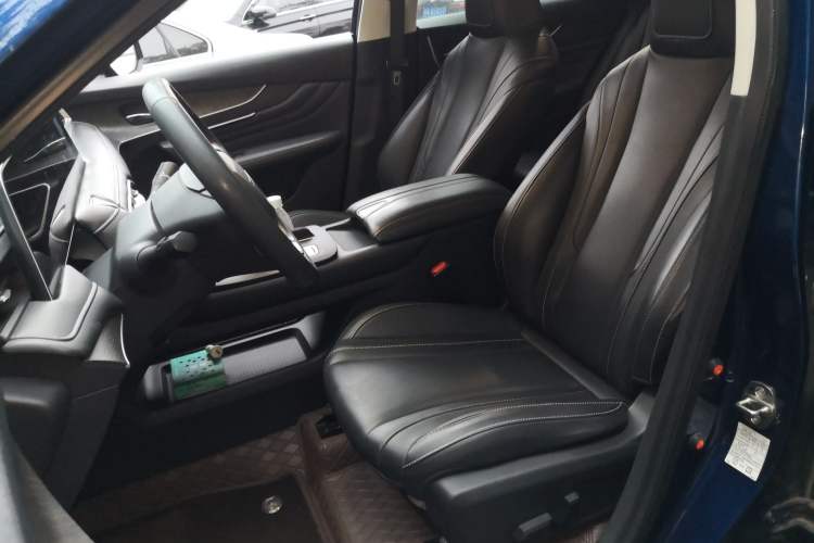 Used Venucia V 2021 260T Idol Edition