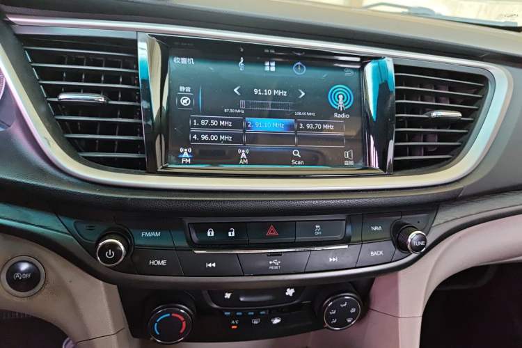 Used Buick GT 2015 15N Automatic Elite Version Audio And AC Panel