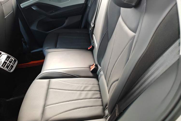 Used Volkswagen Tiguan L 2024 PRO 330TSI Two-Wheel Drive Smart Drive Edition
