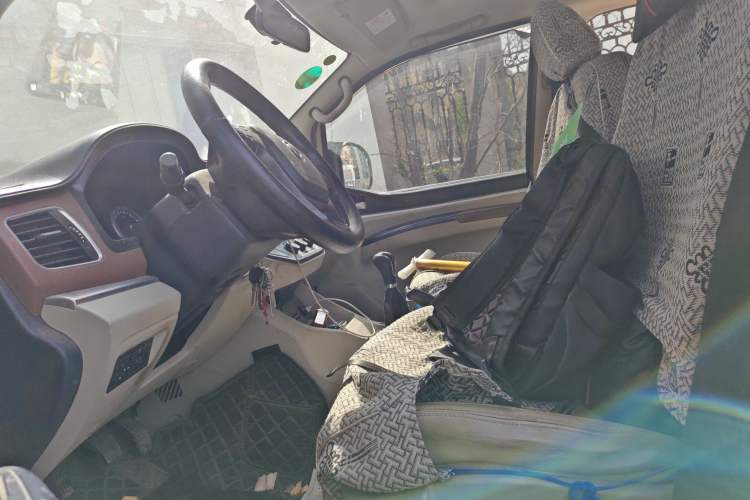 Used FORTHING Lingzhi 2020 M5L 1.6L Luxury 7-Seater
