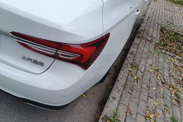 Used Buick Verano 2020 20T CVT Leading Edition Right Rear Taillight