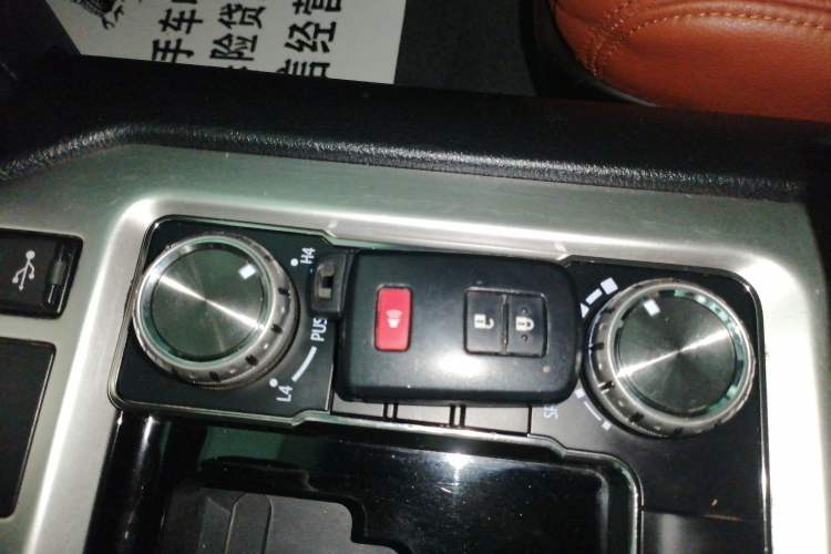 Used Toyota Land Cruiser 2016 4.0L Gasoline 8-Seater Middle East Version