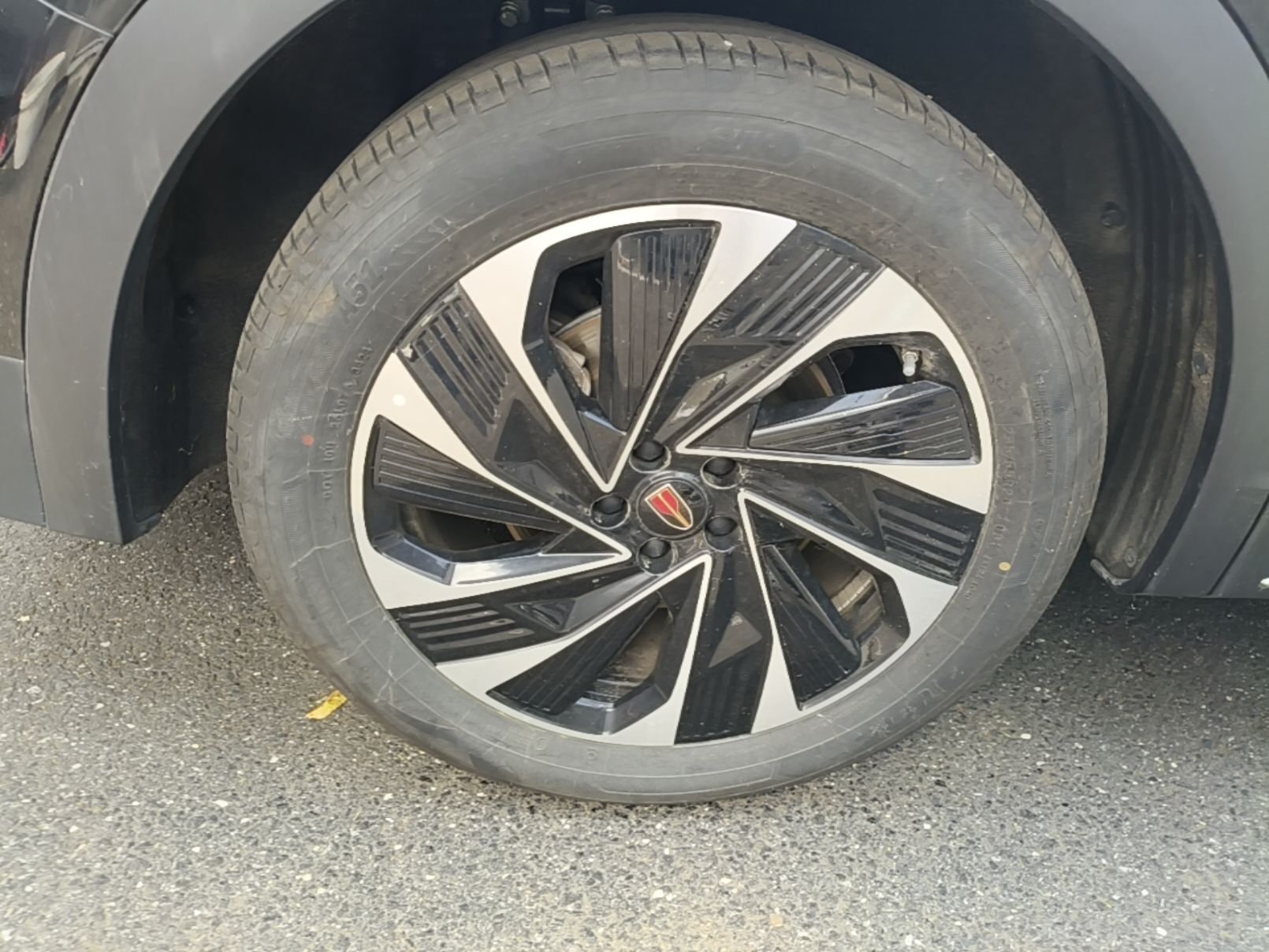 Hongqi HS7 PHEV 2024 2.0T PHEV Four-Wheel Drive Flagship Edition 6 Seats — снимка 11