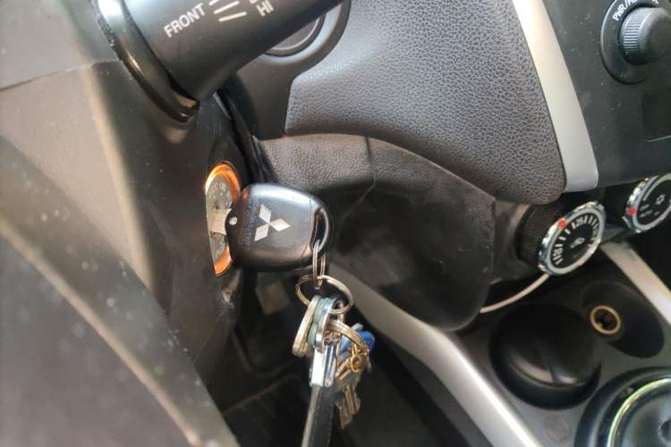 Used Mitsubishi ASX 2013 2.0L Manual Two-Wheel Drive Comfort Edition Vehicle Key