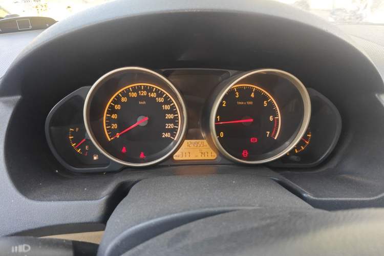 Used Brilliance H320 2012 1.5L Manual Comfort Edition
