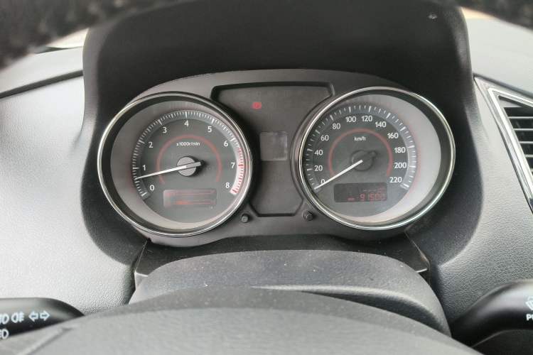 Used Bestune B50 2013 1.6L manual luxury version Instrument Cluster