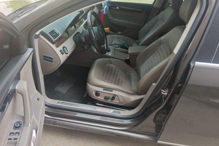 Used Volkswagen Magotan 2015 2.0 TSI Prestige Model
