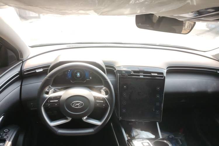 Used Hyundai Tucson 2023 Tucson L 1.5T Automatic Two-Wheel Drive DLX Luxury Edition
