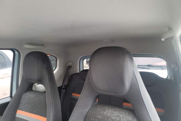 Used Wuling Hongguang MINIEV 2022 Zizai Version Lithium Iron Phosphate Headliner