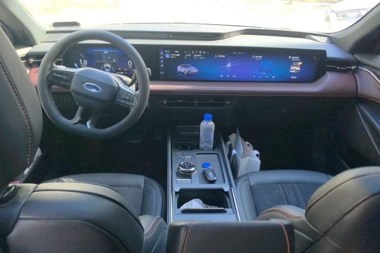 Used Ford Mondeo 2022 Facelifted EcoBoost 245 Ultimate Edition Center Console