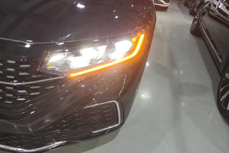 Used Volkswagen Passat 2023 330TSI Starry Elite Edition
