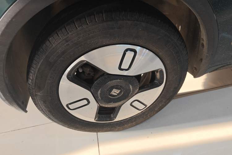 Used Baojun KiWi EV 2022 Artist Lite Edition Lithium Iron Phosphate
