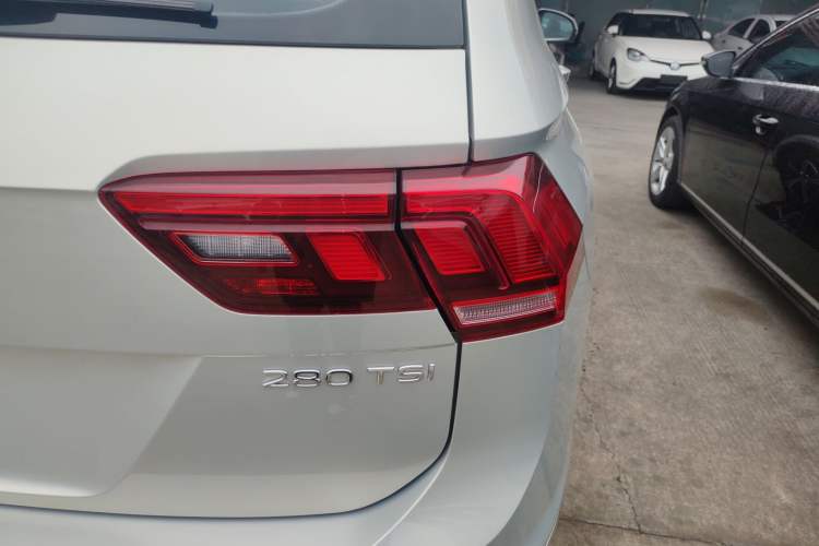 Used Volkswagen Tiguan L 2021 280TSI Automatic Two-Wheel Drive Smart Edition Right Rear Taillight