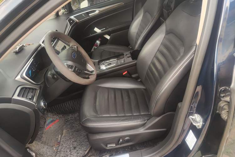 Used Ford Mondeo 2017 EcoBoost 180 Luxury Model
