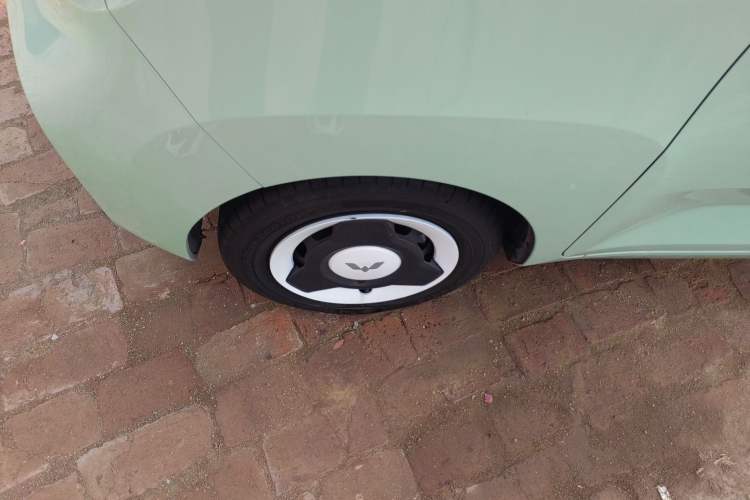 Used Wuling Hongguang MINIEV 2022 Macaron Premium Model – Lithium Iron Phosphate