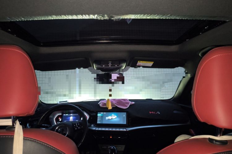 Used MG 5 2021 Revised 300TGI DCT Qingshè Luxurious Enjoyment Edition
