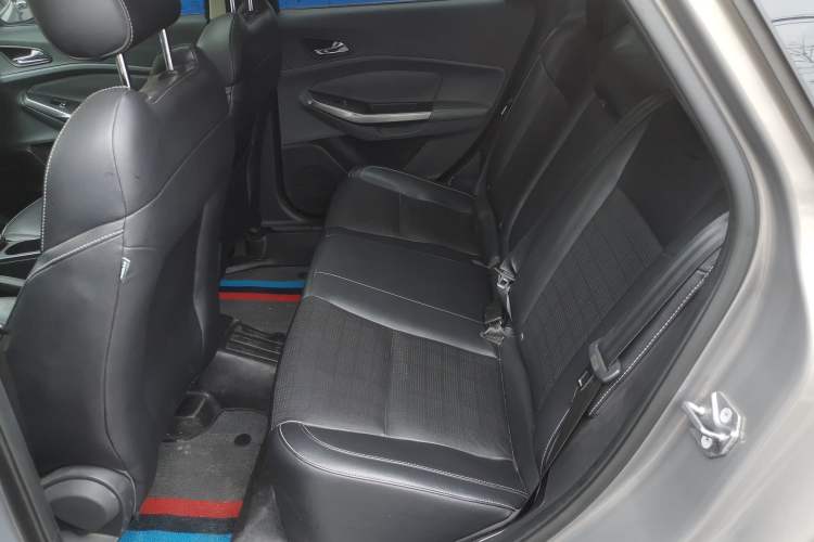 Used Ford Escort 2015 1.5L Automatic Fashion Model