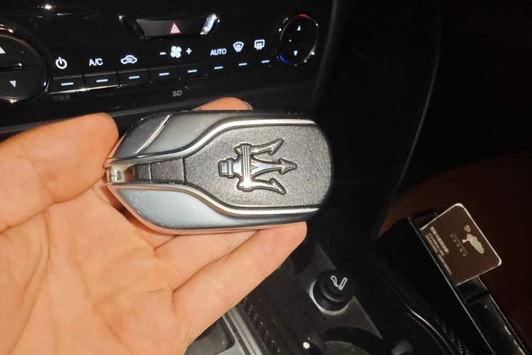 Used Maserati Ghibli 2014 3.0T Standard Edition