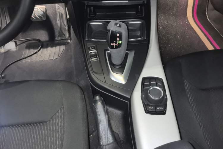 Used BMW 1 Series 2015 120i Leading Model
