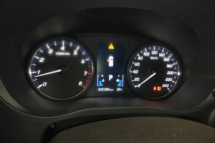Used Mitsubishi Outlander 2019 2.0L Two-Wheel Drive Comfort Edition 5 Seats China VI Standard
