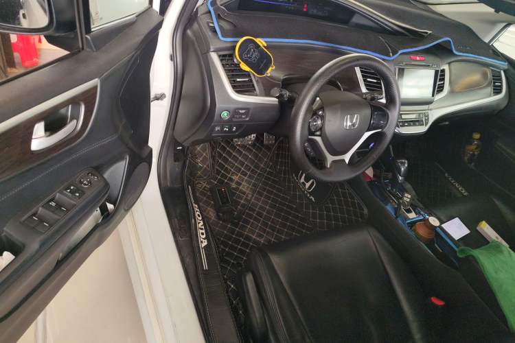 Used Honda Jade 2014 1.8L Automatic Comfort Elite Version 5 Seats
