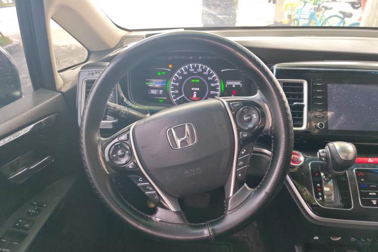 Used Honda Elysion 2019 2.0L Hybrid Supreme Edition Steering Wheel