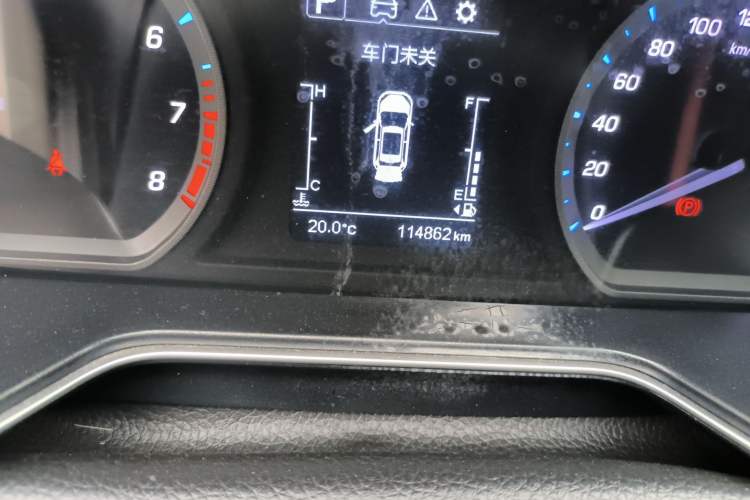 Used CHANGAN OSHAN X7 2020 1.5T Automatic Luxury Model Odometer Close Up