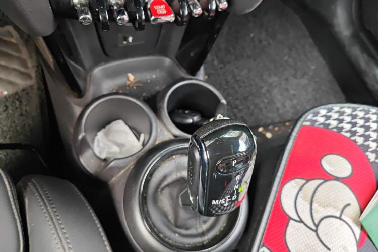 Used MINI 2022 1.5T COOPER Classic Edition