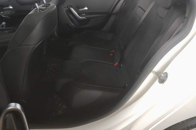 Used Mercedes-Benz A-Class 2021 A 200 L Sport Sedan Fashion Model Left Rear Seat
