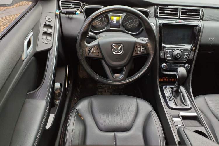 Used JMC Yusheng S330 2016 1.5L GTDi Automatic Two-Wheel Drive Prestige Edition Steering Wheel