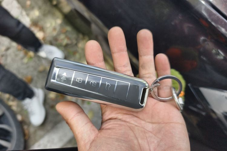 Used Wey Mocha 2021 2.0T Two-Wheel-Drive Premium Edition Vehicle Key