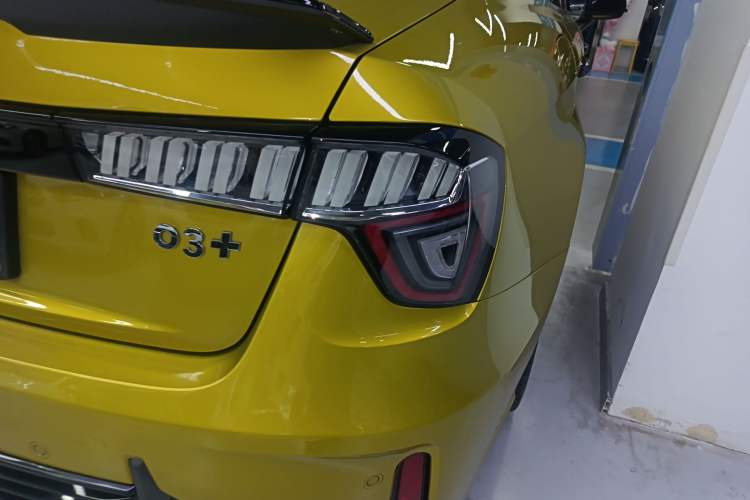 Used Lynk & Co 03 2021 03+ 2.0TD Automatic Wind-Chasing Edition Exterior 6