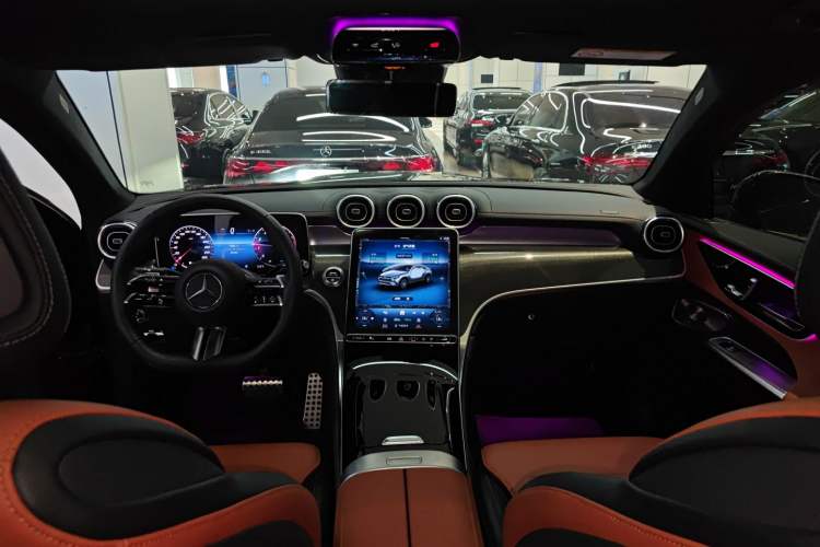 Used Mercedes-Benz GLC Coupe 2024 GLC 260 4MATIC Coupe SUV
