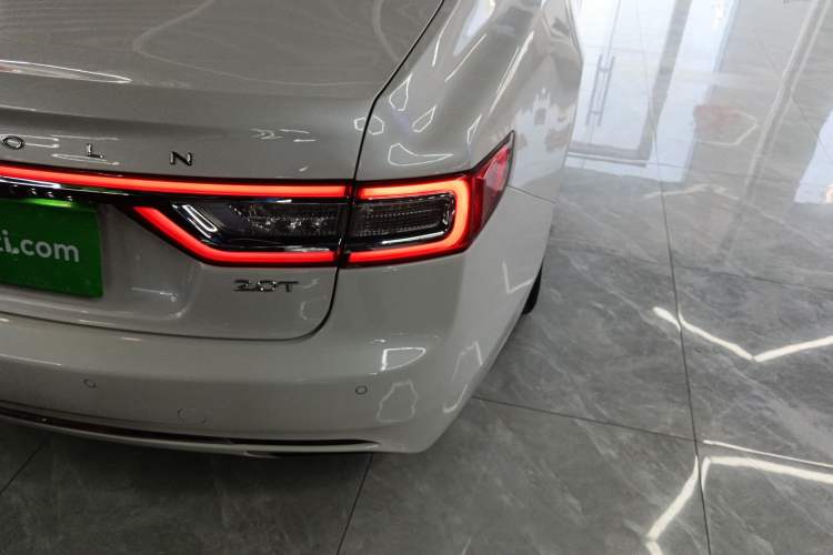 Used Lincoln Continental 2018 2.0T Two-Wheel Drive Luxury Edition
