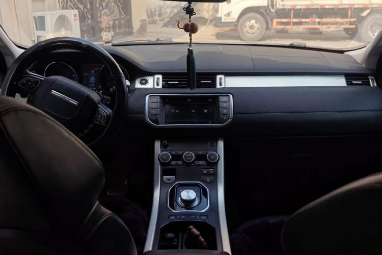 Used Land Rover Range Rover Evoque 2017 2.0T PURE Style Edition