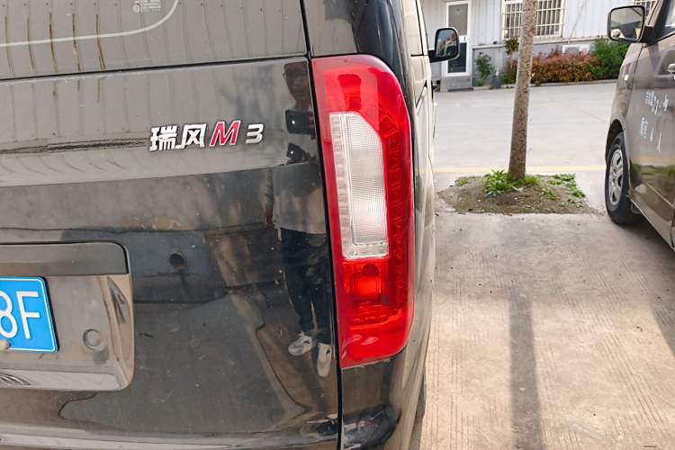 Used JAC Refine M3 2019 1.8L 5-Seater Express Edition Right Rear Taillight