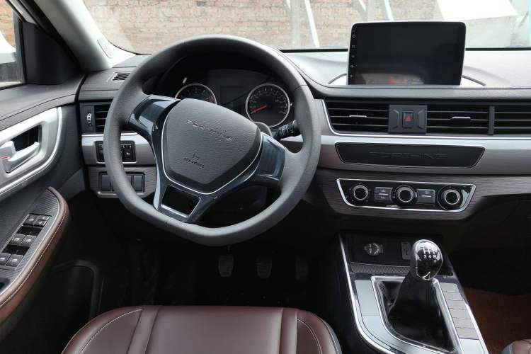 Used FORTHING T5 2024 Grand Edition 1.6L Manual Dream-Chasing Version 5 Seats
