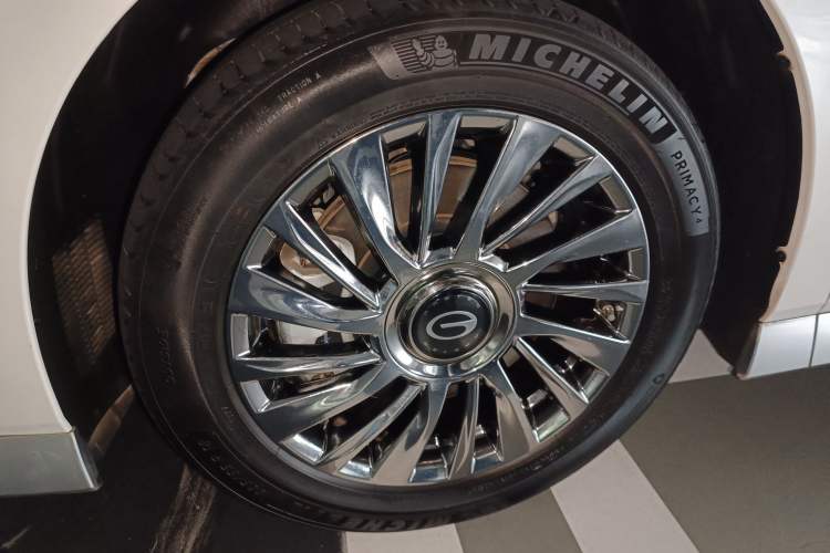 Used GAC Trumpchi M8 2023 Zongshi Series Dual-Motor Supreme Edition